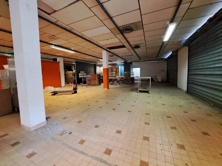 Retail in Toulouse for sale - Interior Photo - Image 1 of 6