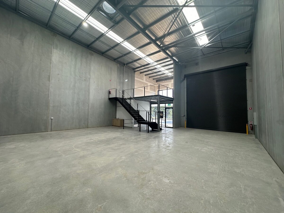 2 Indigo Loop, Yallah, NSW 2530 - Unit 8 - - Interior Photo - Image 1 of 3