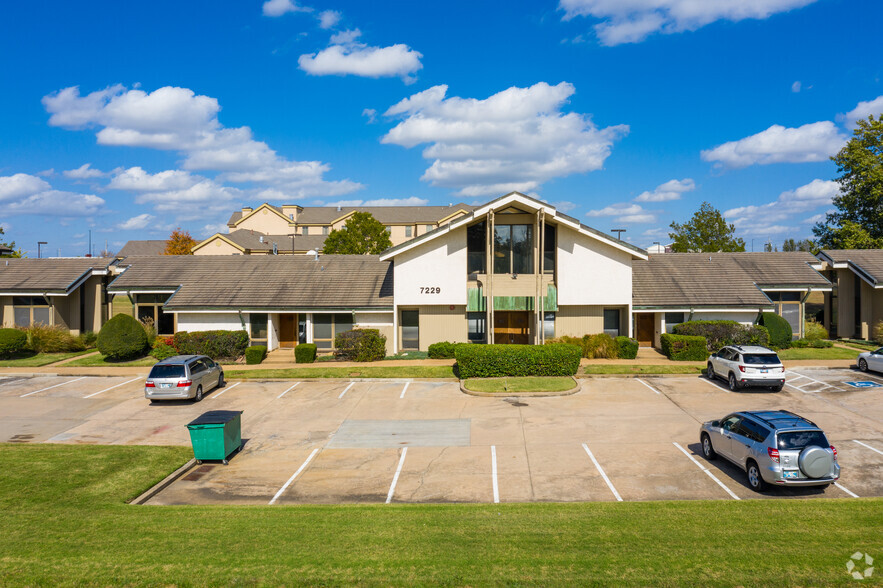 7229 S 85th Ave, Tulsa, OK for lease - Building Photo - Image 1 of 9