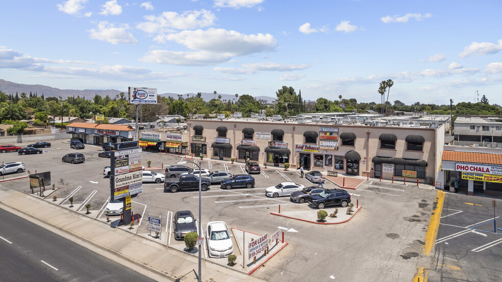 8372 Topanga Canyon Blvd, Los Angeles, CA for lease - Building Photo - Image 3 of 7