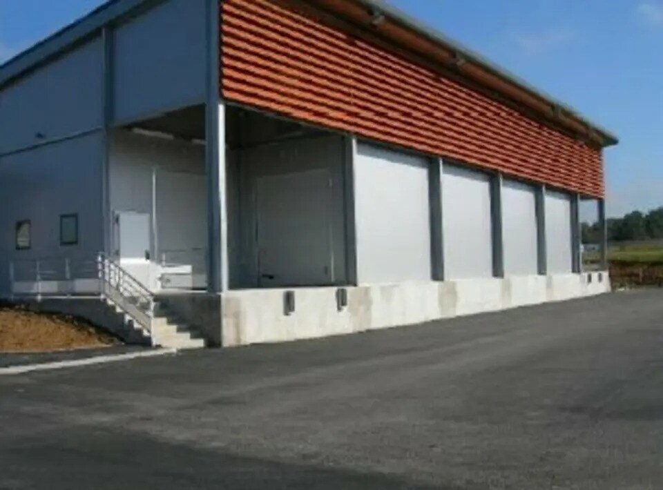 Flex in BRIVE-LA-GAILLARDE for lease Building Photo- Image 1 of 4