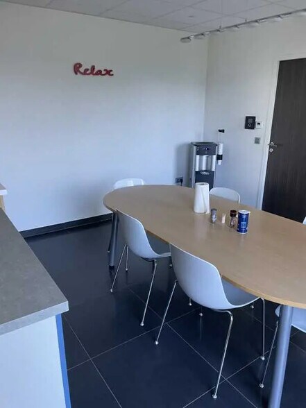 Flex in Creil for sale - Interior Photo - Image 2 of 13