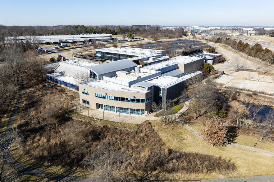 20 Missouri Research Park Dr, Saint Charles, MO for sale - Building Photo - Image 1 of 1