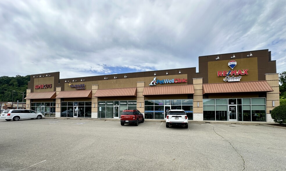 1800 Golden Mile Hwy, Pittsburgh, PA for lease - Building Photo - Image 1 of 3