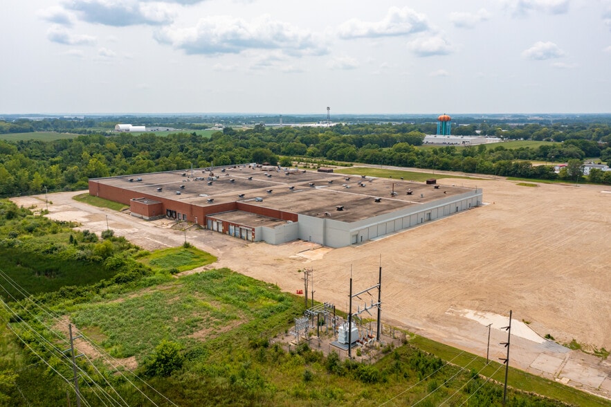 559 E Ohio St, Circleville, OH for lease - Building Photo - Image 1 of 7