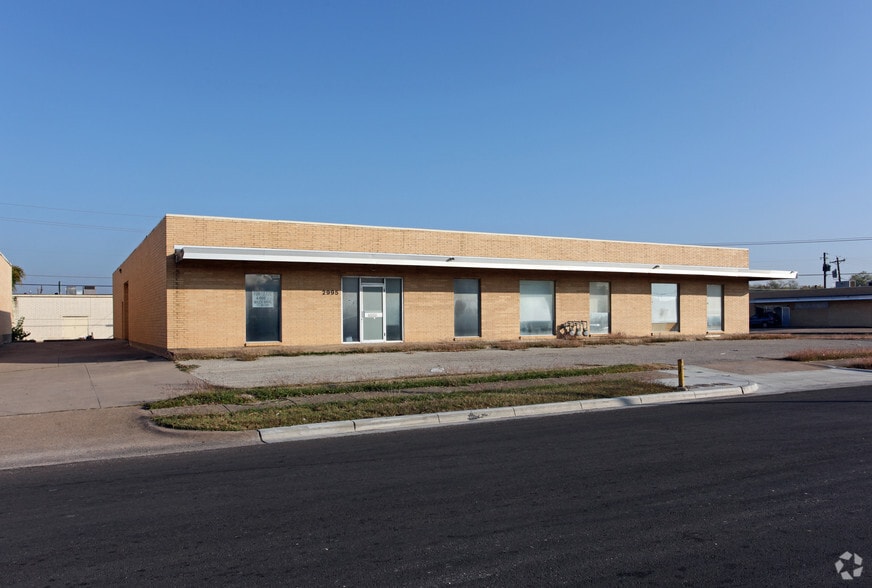 9983 Monroe Dr, Dallas, TX for lease - Building Photo - Image 2 of 2