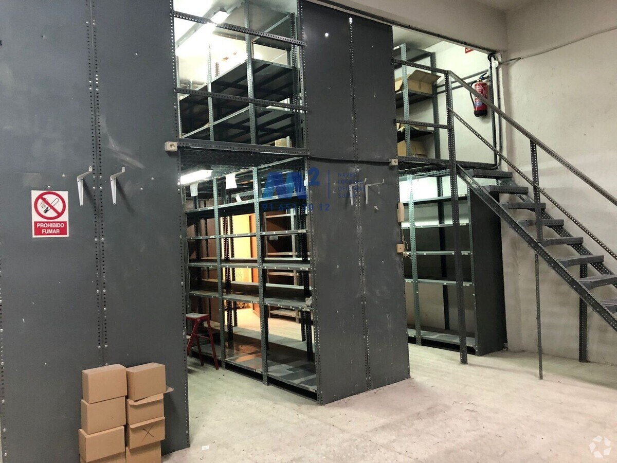 Madrid, MAD 28053 - Unit Puerta 02, Esc. 1 -  - Interior Photo - Image 1 of 2