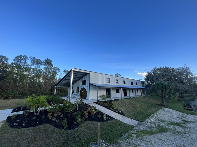 20948 Corkscrew Rd, Estero, FL for lease - Building Photo - Image 3 of 49