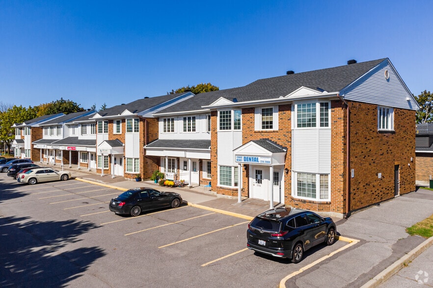 100 Craig Henry Dr, Nepean, ON for sale - Primary Photo - Image 1 of 1