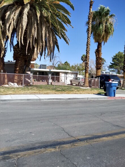 2016 Pinto, Las Vegas, NV for sale - Primary Photo - Image 1 of 4