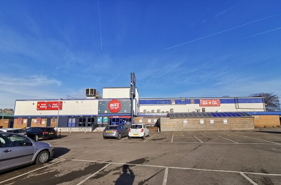 Pontefract Rd, Barnsley for lease - Primary Photo - Image 1 of 5