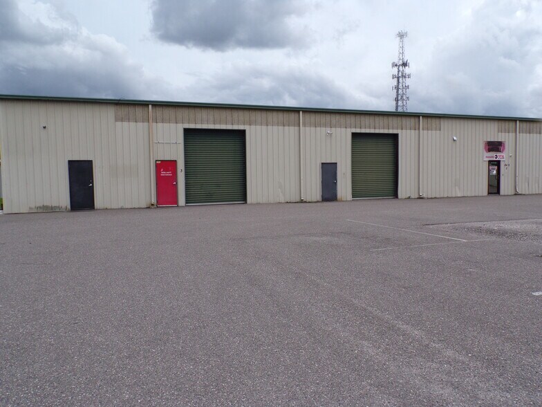 845 Creative Dr, Lakeland, FL for lease - Building Photo - Image 2 of 11