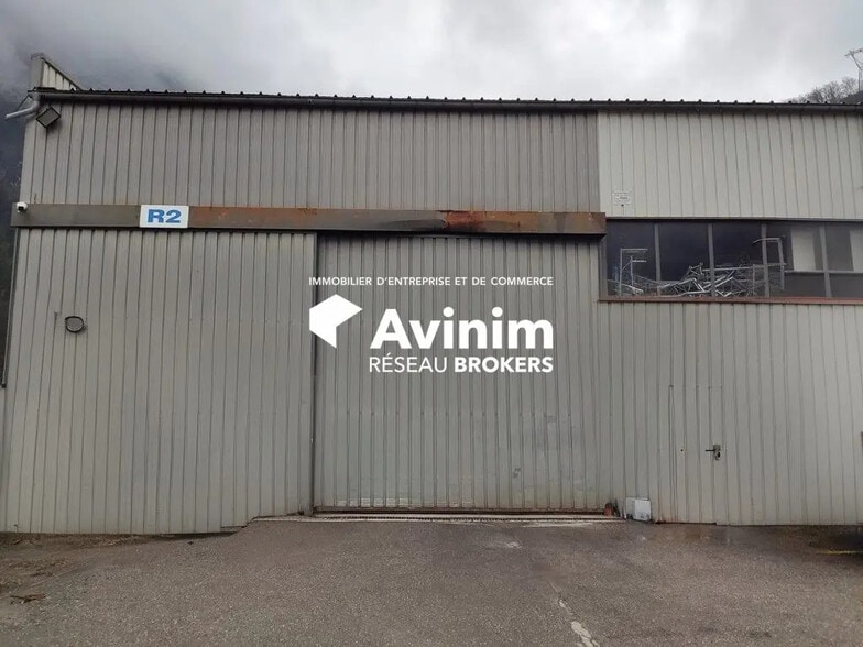 Flex in Cluses for lease - Building Photo - Image 2 of 2