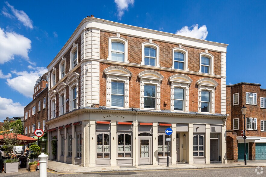 2 Elystan St, London, LND SW3 3NS