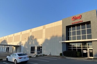 10335 Ridge Creek Dr, Charlotte, NC for lease Building Photo- Image 1 of 1