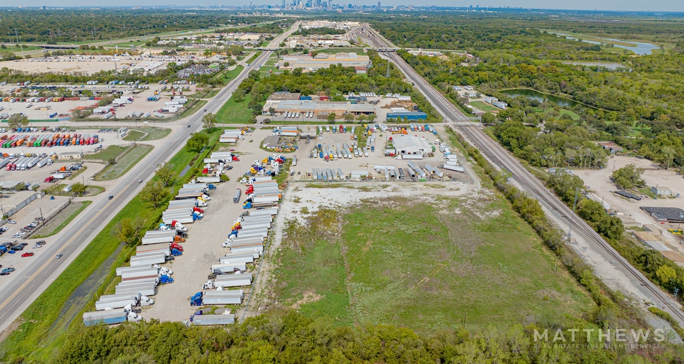 8800 S Central Expy, Dallas, TX for sale - Building Photo - Image 1 of 1