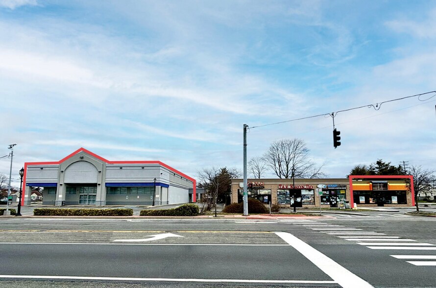 901925 Montauk Hwy, Copiague, NY 11726 Rite Aid