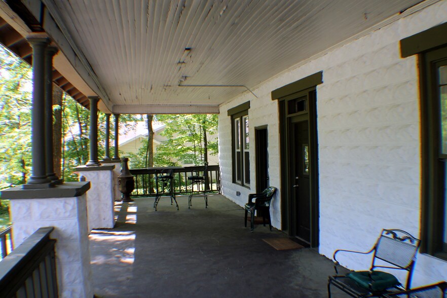 410 S Houston St Scottsboro Al 35768 Apartments Property For 4 Unit Apartment Building Offered At 125 000 A 6 96 Cap Rate In Scottsboro Al