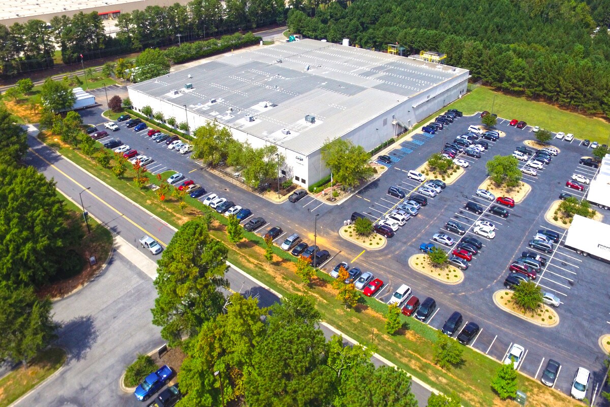 33 Dart Rd, Newnan, GA 30265