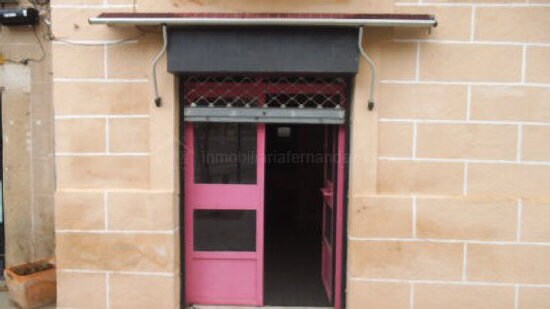 Retail in Cáceres for lease Building Photo- Image 1 of 19
