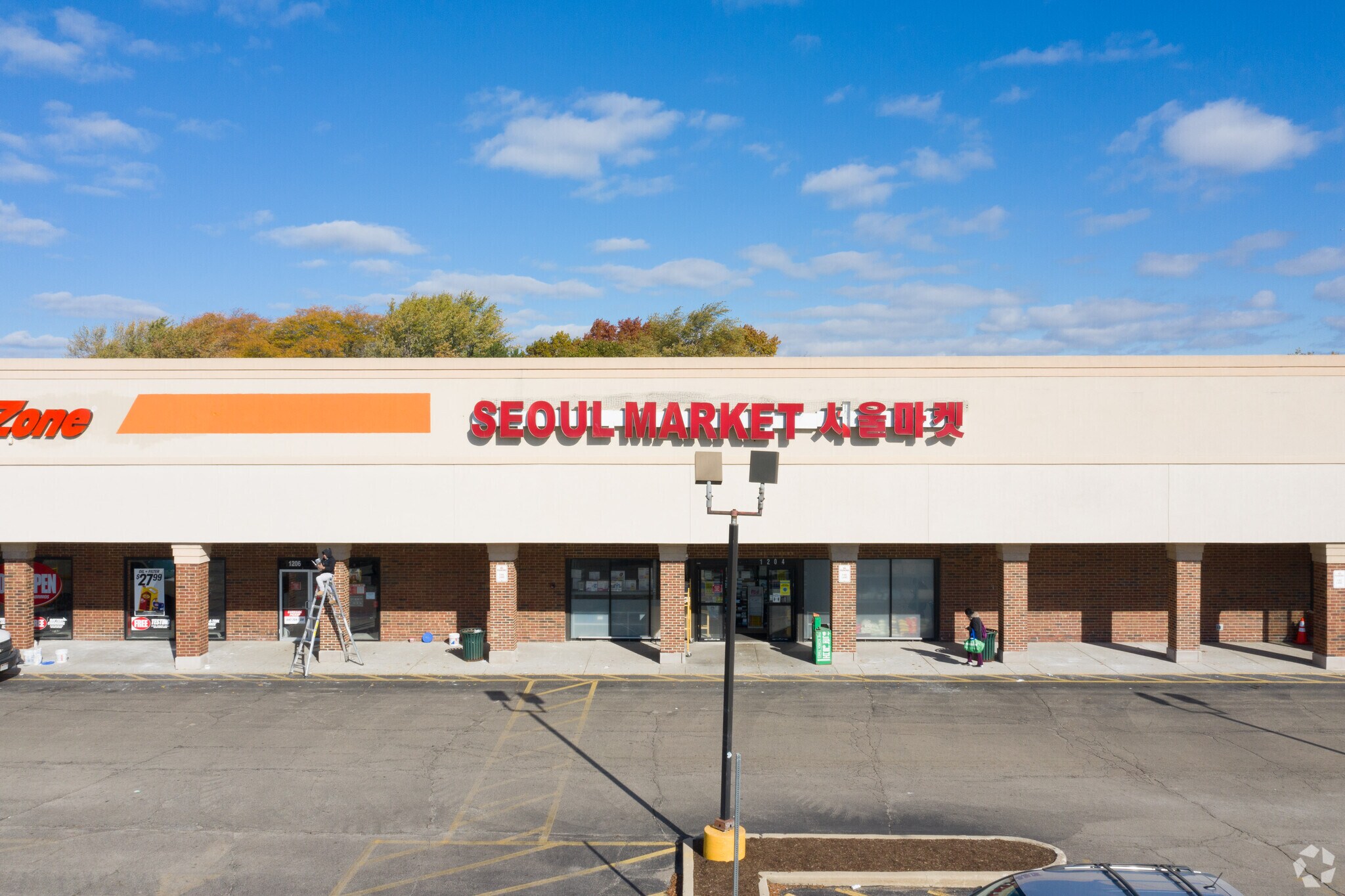 12021300 W Dundee Rd, Buffalo Grove, IL 60089 Strathmore Square