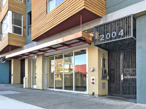 2004 University Ave, Berkeley, CA for lease Building Photo- Image 1 of 15