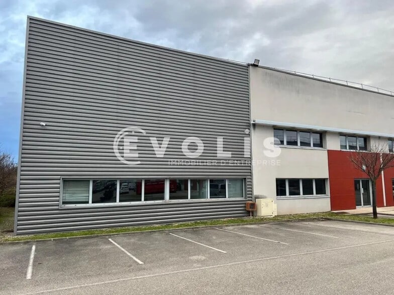 50 Rue Jean Zay, Saint-Priest for lease - Building Photo - Image 2 of 27