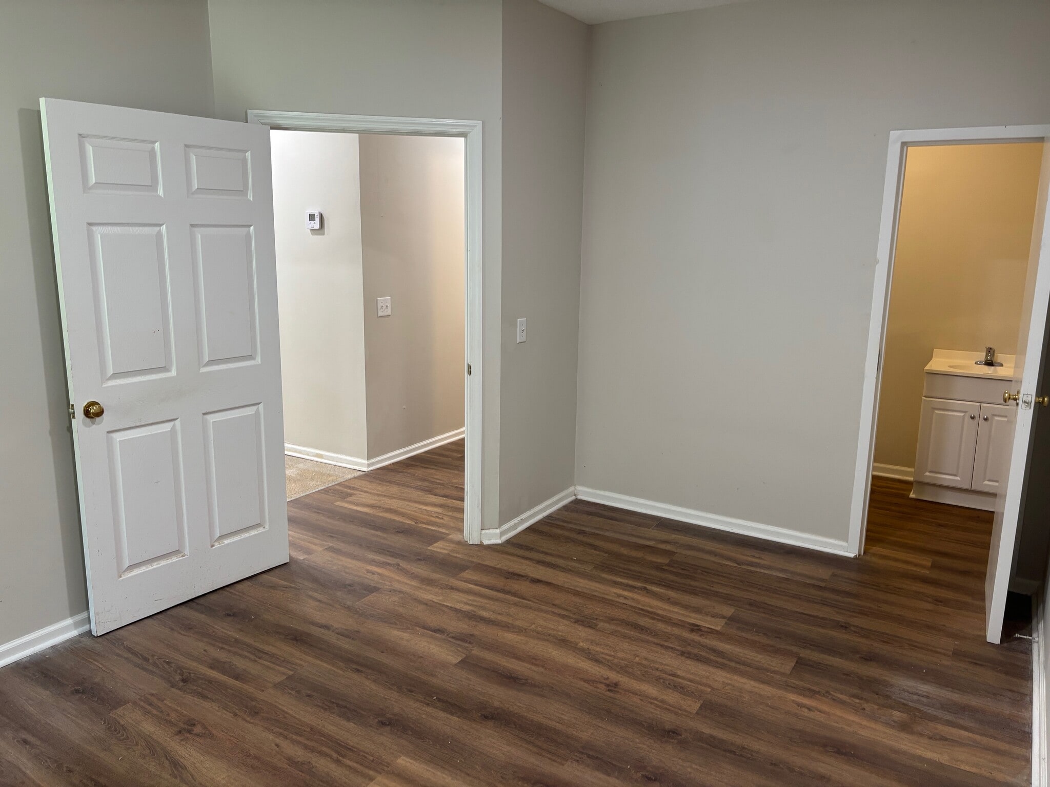 1264 Ribaut Rd, Beaufort, SC for lease Interior Photo- Image 1 of 9