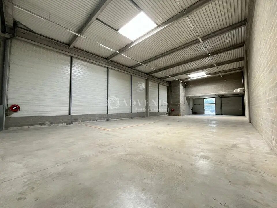 Flex in Mitry-Mory for lease Interior Photo- Image 1 of 10