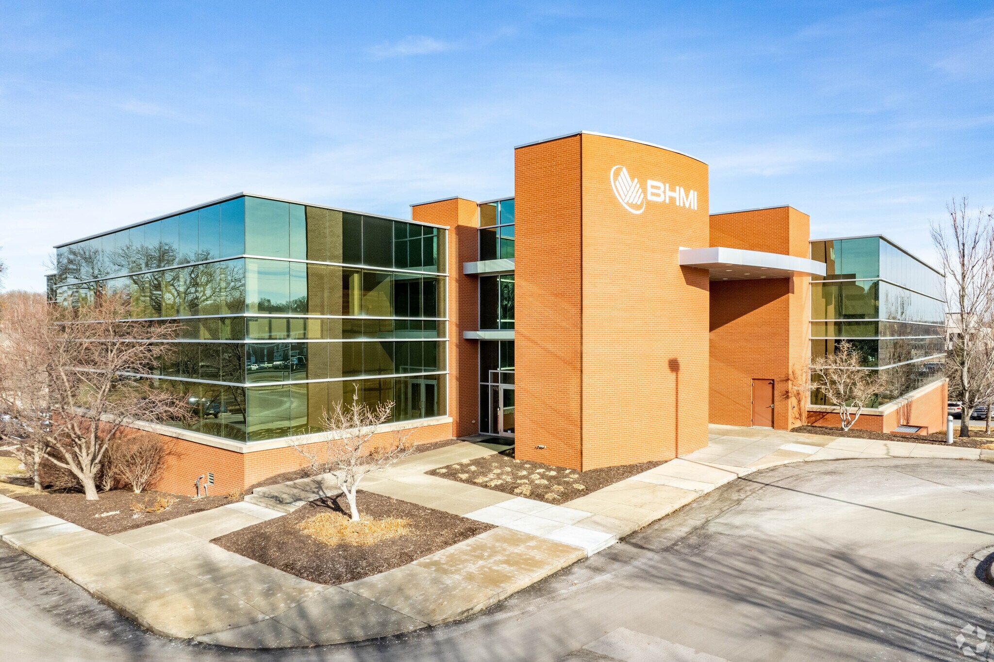 11602 W Center Rd, Omaha, NE for sale Primary Photo- Image 1 of 1