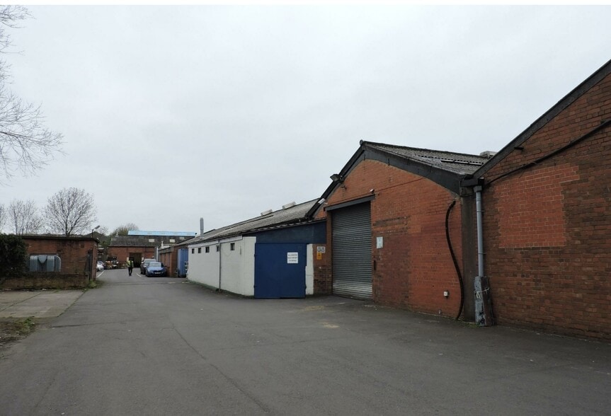 58-60 Arthur St, Redditch for lease - Primary Photo - Image 1 of 7