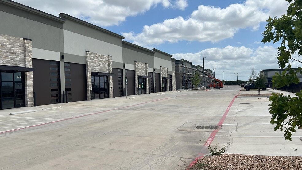 15893 Ronald W Reagan Blvd, Leander, TX for lease - Building Photo - Image 2 of 4