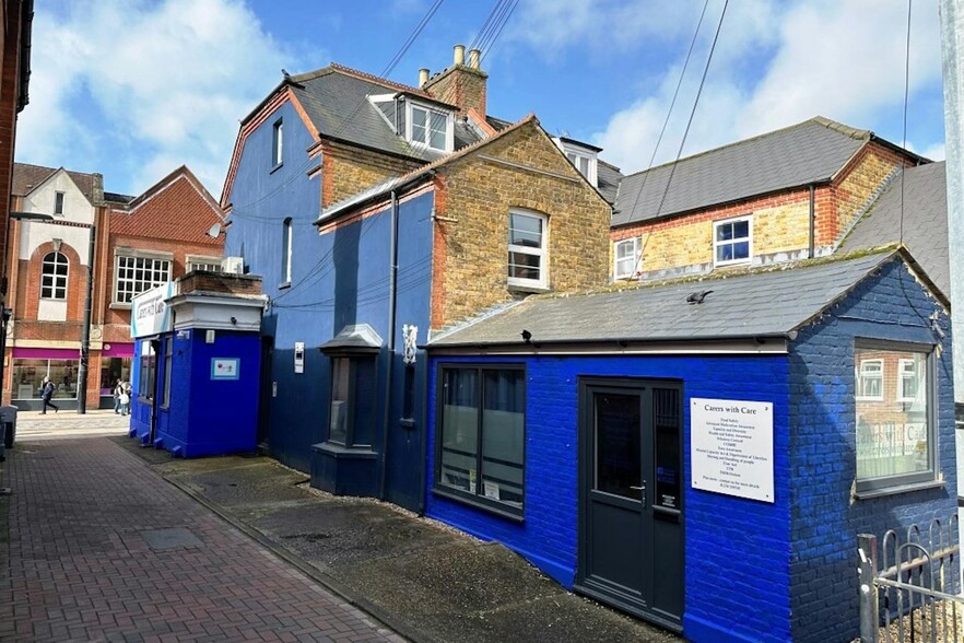 27A-27B High St, Camberley for sale - Building Photo - Image 2 of 6