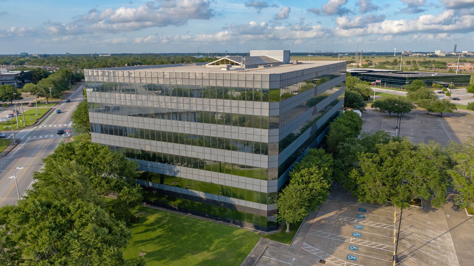 1150 Gemini St, Houston, TX 77058