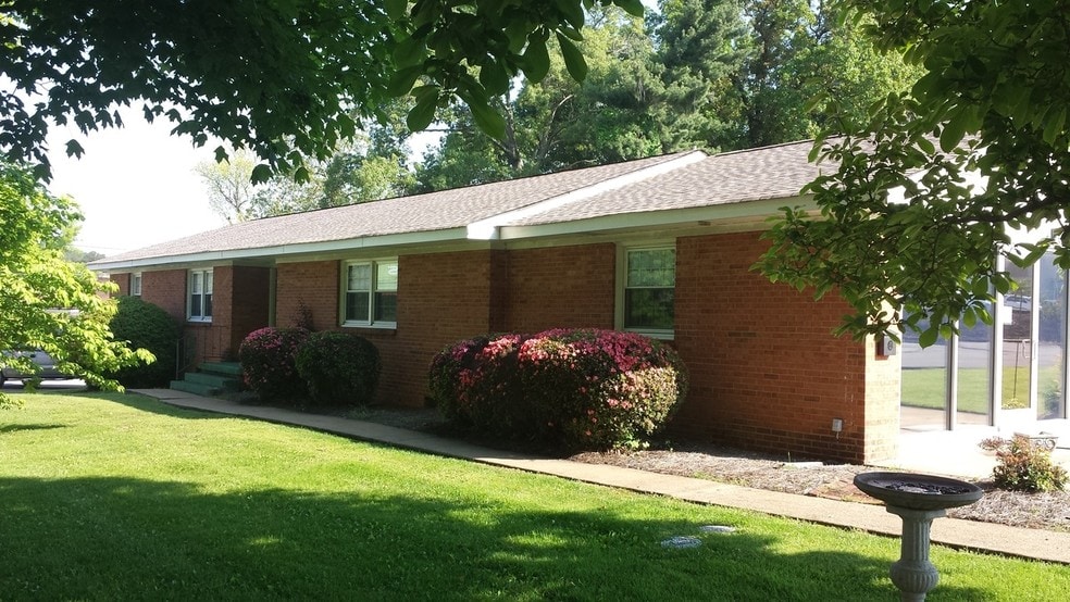 7741 E Brainerd Rd, Chattanooga, TN 37421