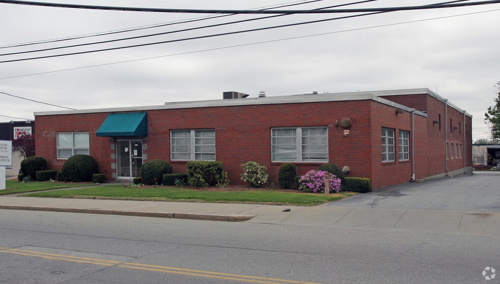 201 Armistice Blvd, Pawtucket, RI for sale - Primary Photo - Image 1 of 1