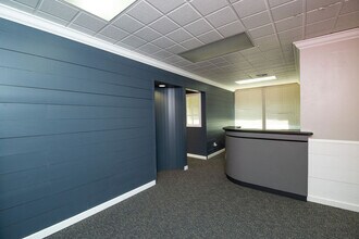 1207 13th St, Modesto, CA for lease Interior Photo- Image 2 of 7