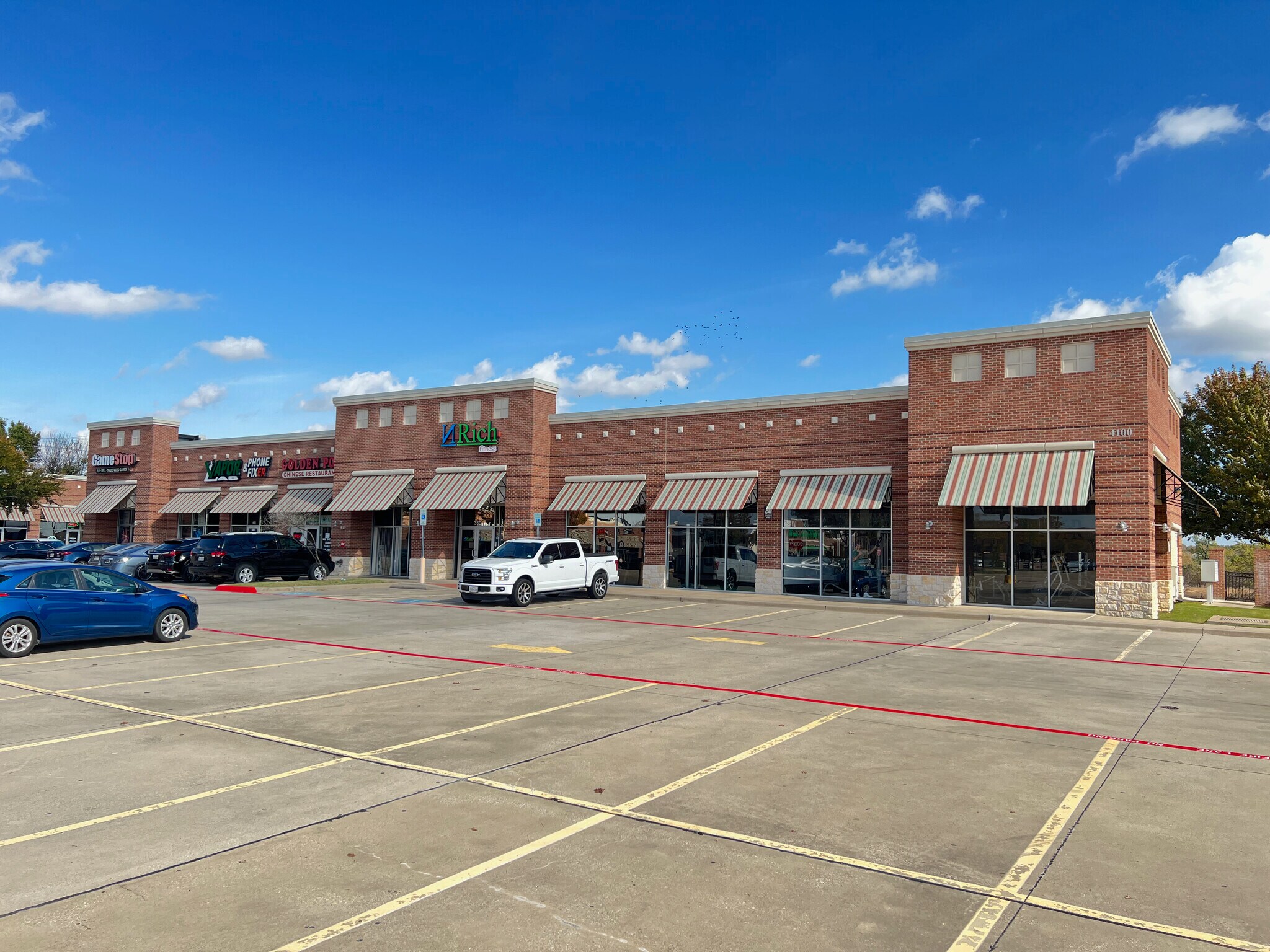 5001 McKinney Ranch Pky, McKinney, TX 75070 Lake Forest Crossing