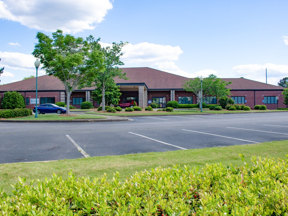 1805 Vernon Rd, Lagrange, GA 30240