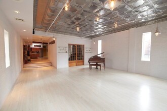 447 W 36th St, New York, NY for lease Interior Photo- Image 2 of 5