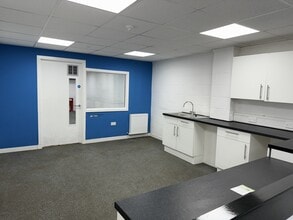 Shore Rd, Perth for lease Interior Photo- Image 2 of 2