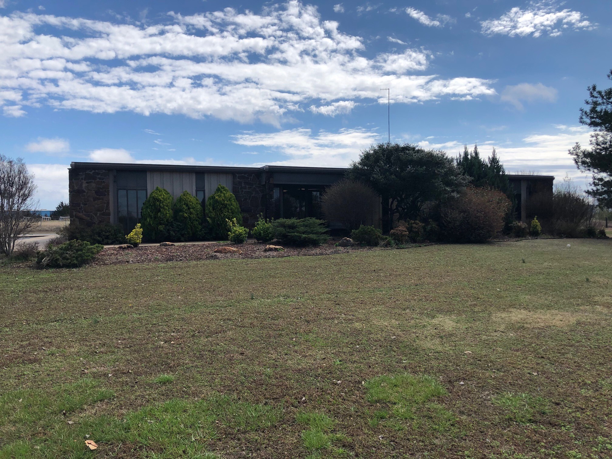 1020 N Linwood Ave, Cushing, OK for sale Building Photo- Image 1 of 1