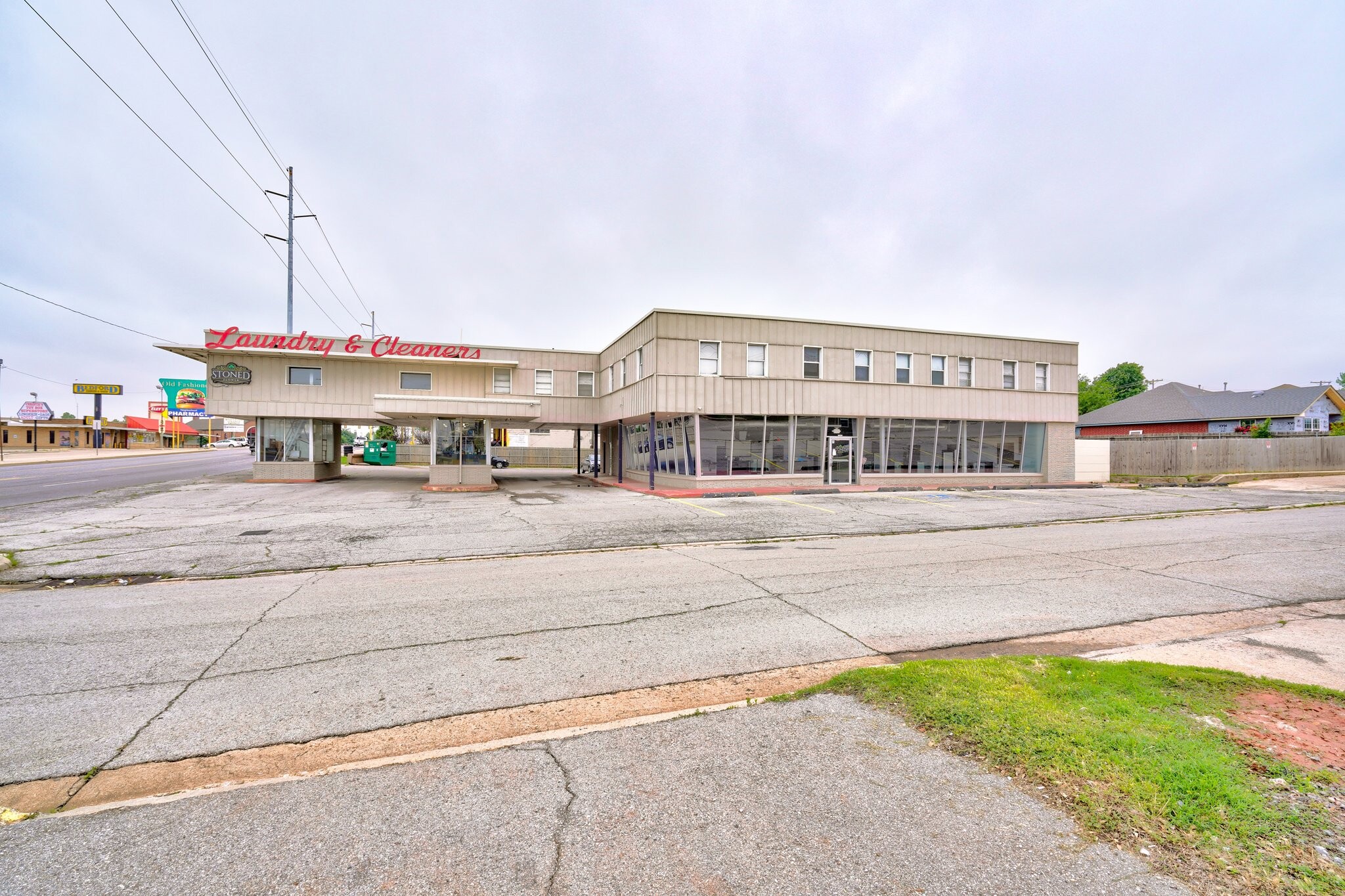 3131 N May Ave, Oklahoma City, OK for lease Building Photo- Image 1 of 37