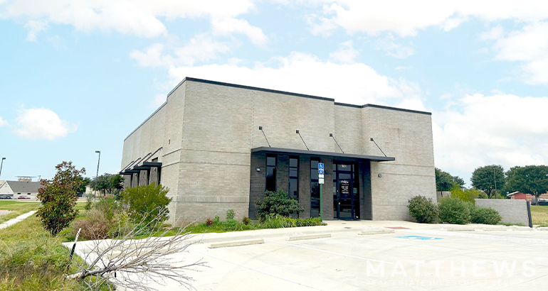 5700 North Park Dr, Watauga, TX for lease - Building Photo - Image 1 of 3