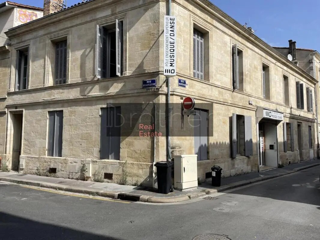 Office in Bordeaux for sale Building Photo- Image 1 of 6