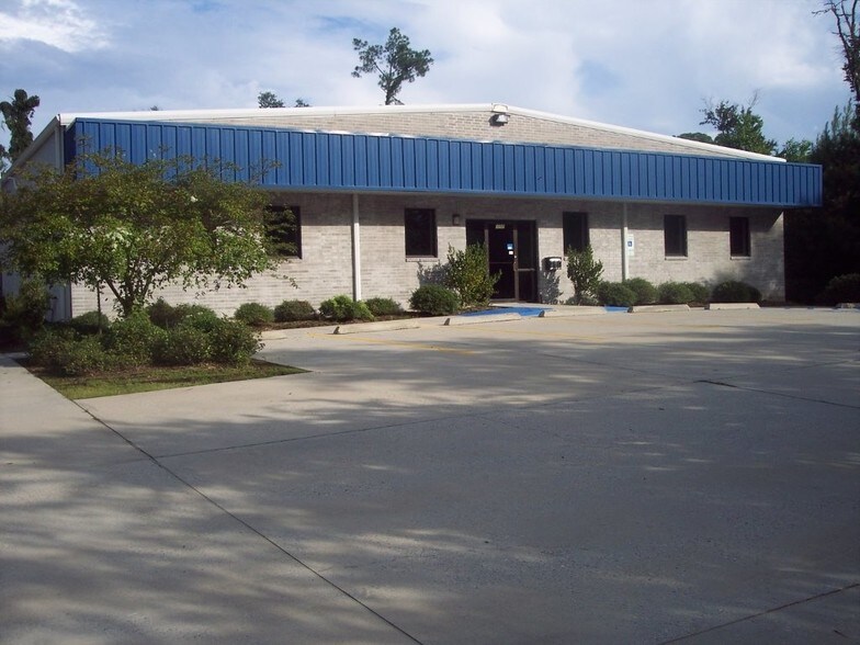 3858 Pontchatrain Dr, Slidell, LA for sale - Building Photo - Image 1 of 1