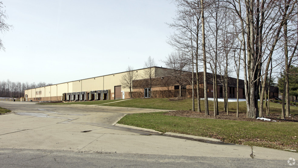 10421 Industrial Dr, Garrettsville, OH for sale - Primary Photo - Image 1 of 1