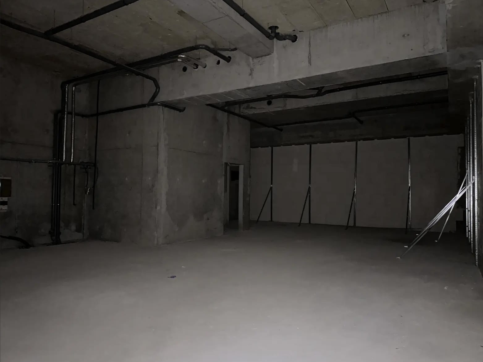 2 Rue Benoîte Groult, Bondy for lease Interior Photo- Image 1 of 5