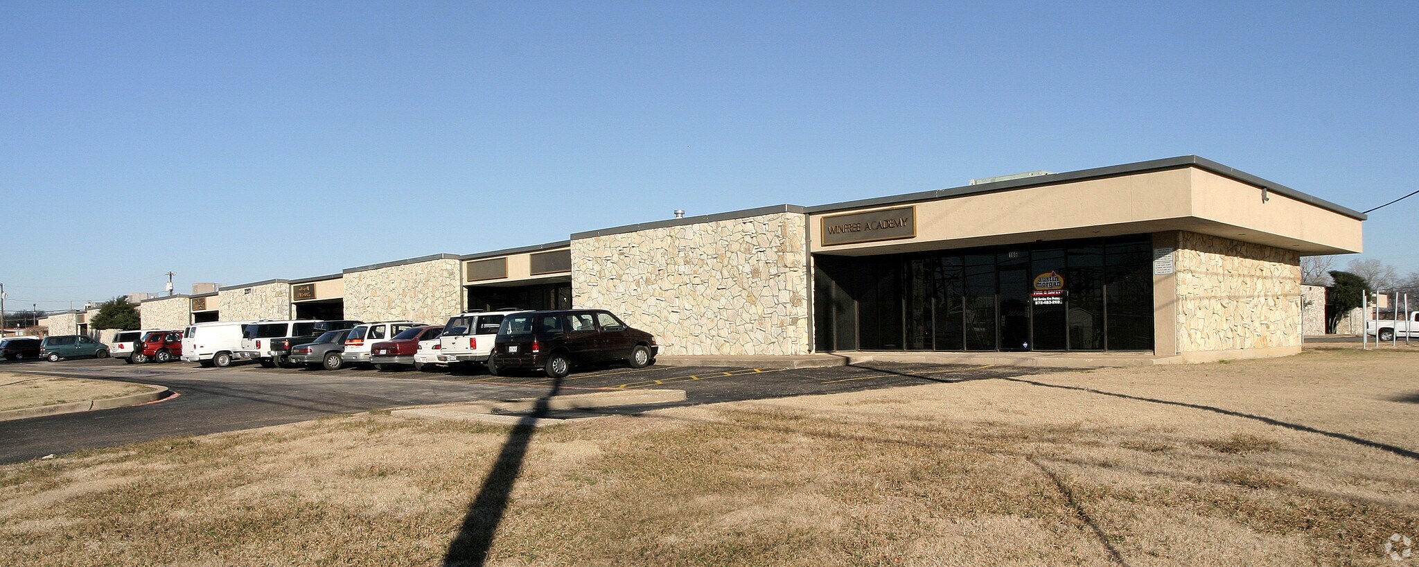 220 Story Rd N, Irving, TX 75061 Story Business Park