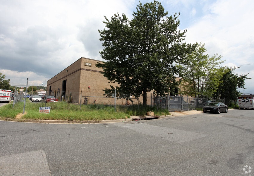 5010 Creston St, Hyattsville, MD for lease - Building Photo - Image 2 of 7